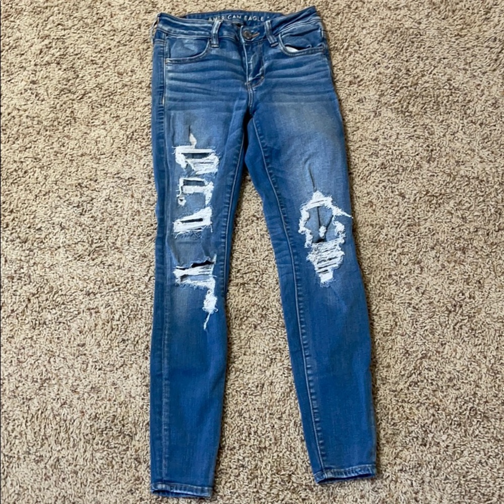 ⭐️AMERICAN EAGLE SKINNY JEANS⭐️
